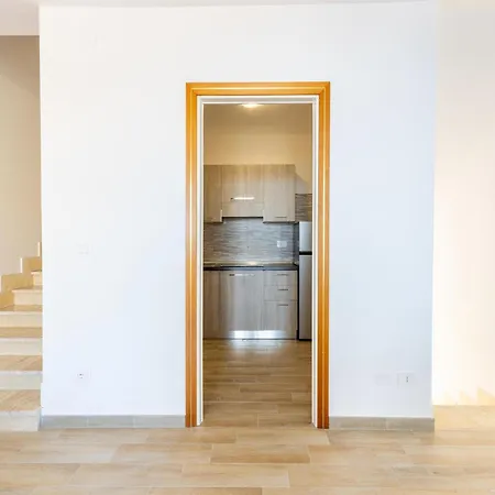 Apartmán With Sea View And Terrace *