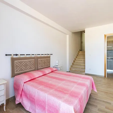 With Sea View And Terrace Apartamento